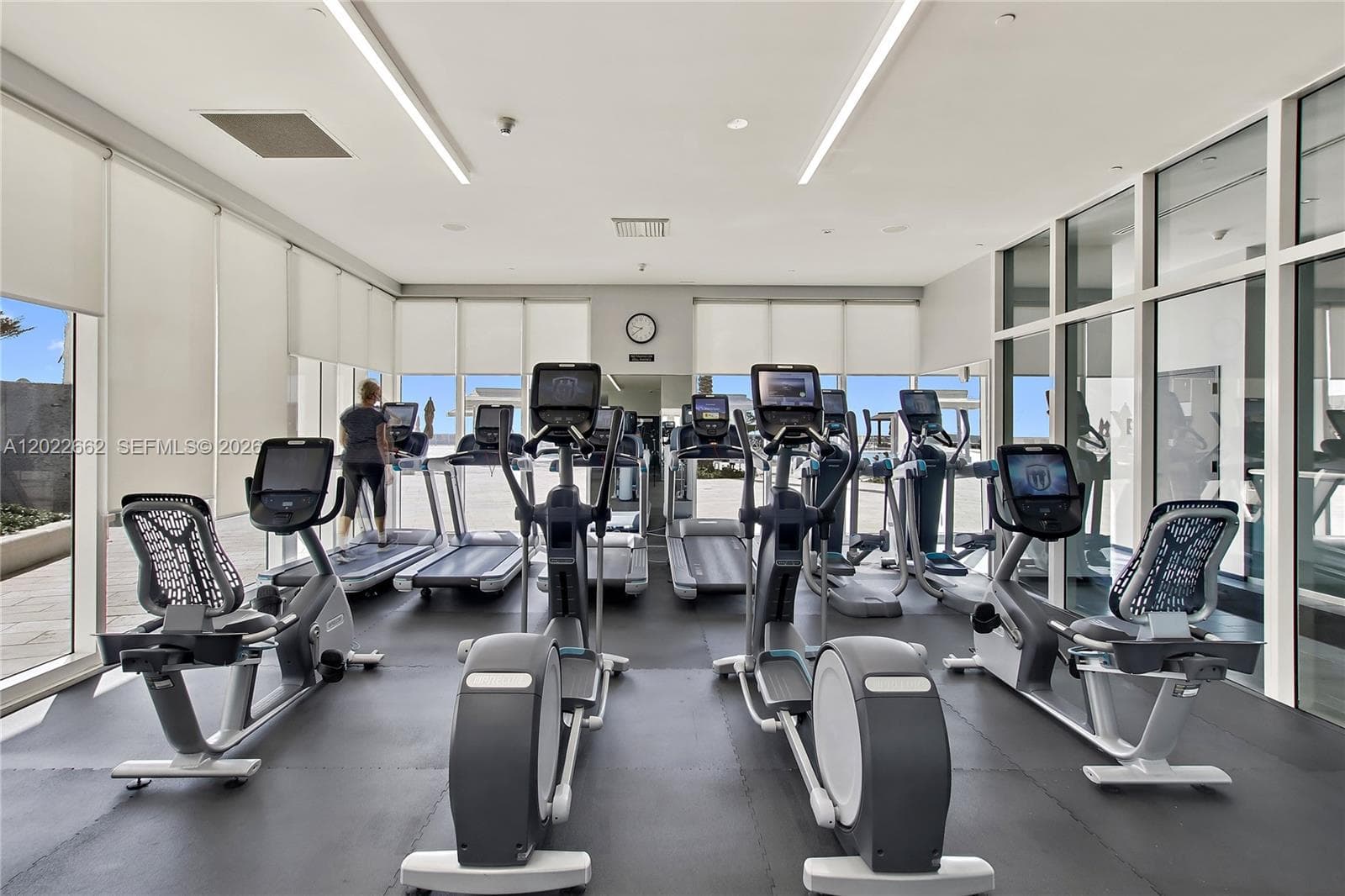 1850 OCEAN DR 4009 photo 20