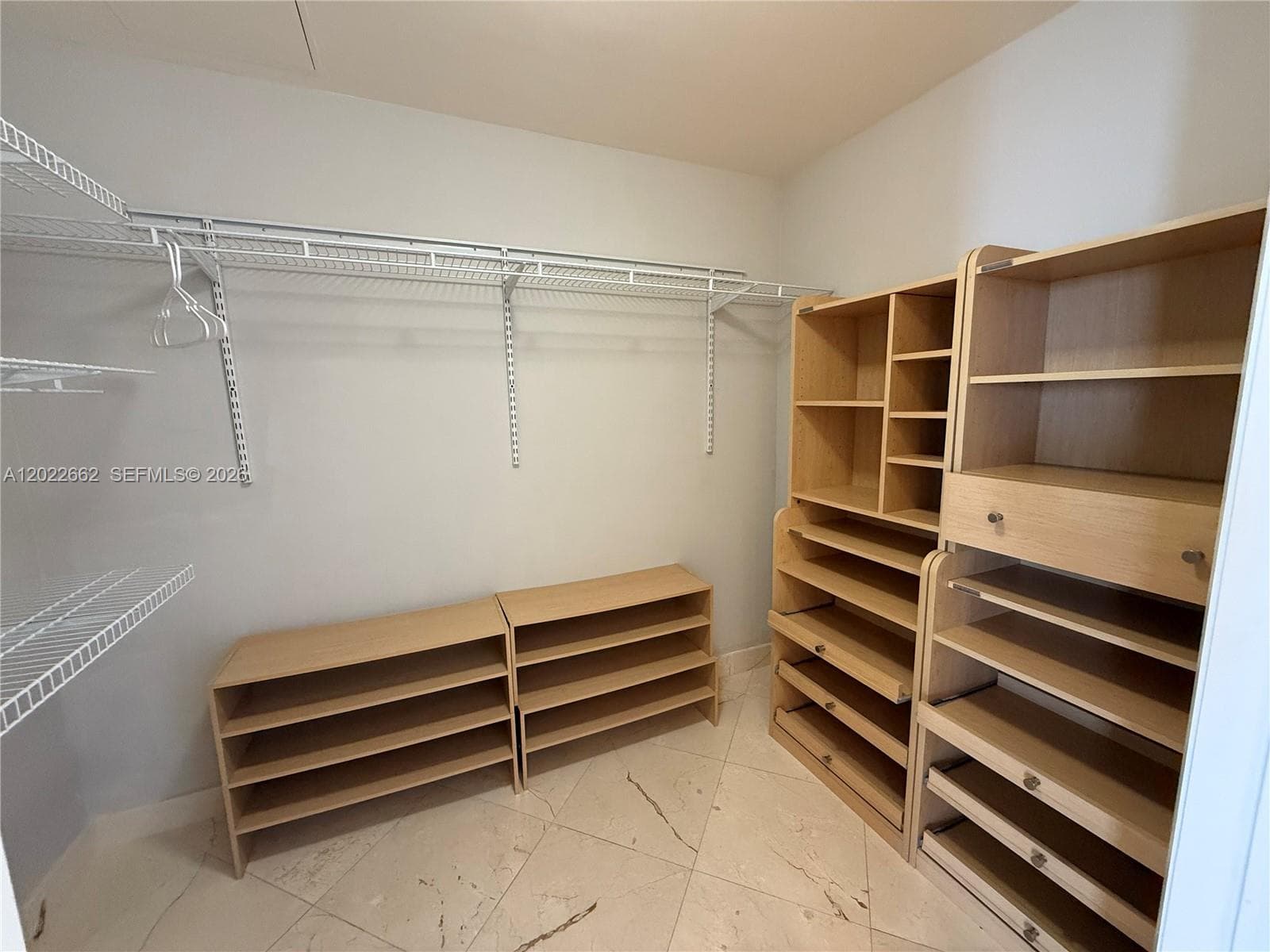 1850 OCEAN DR 4009 photo 9
