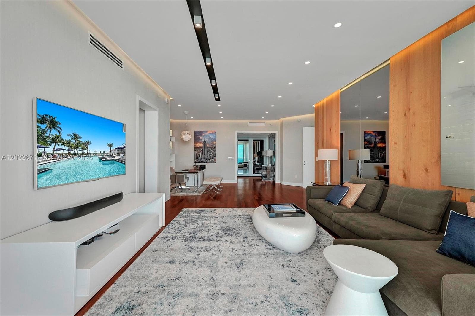16051 Collins Ave 1102 photo 11