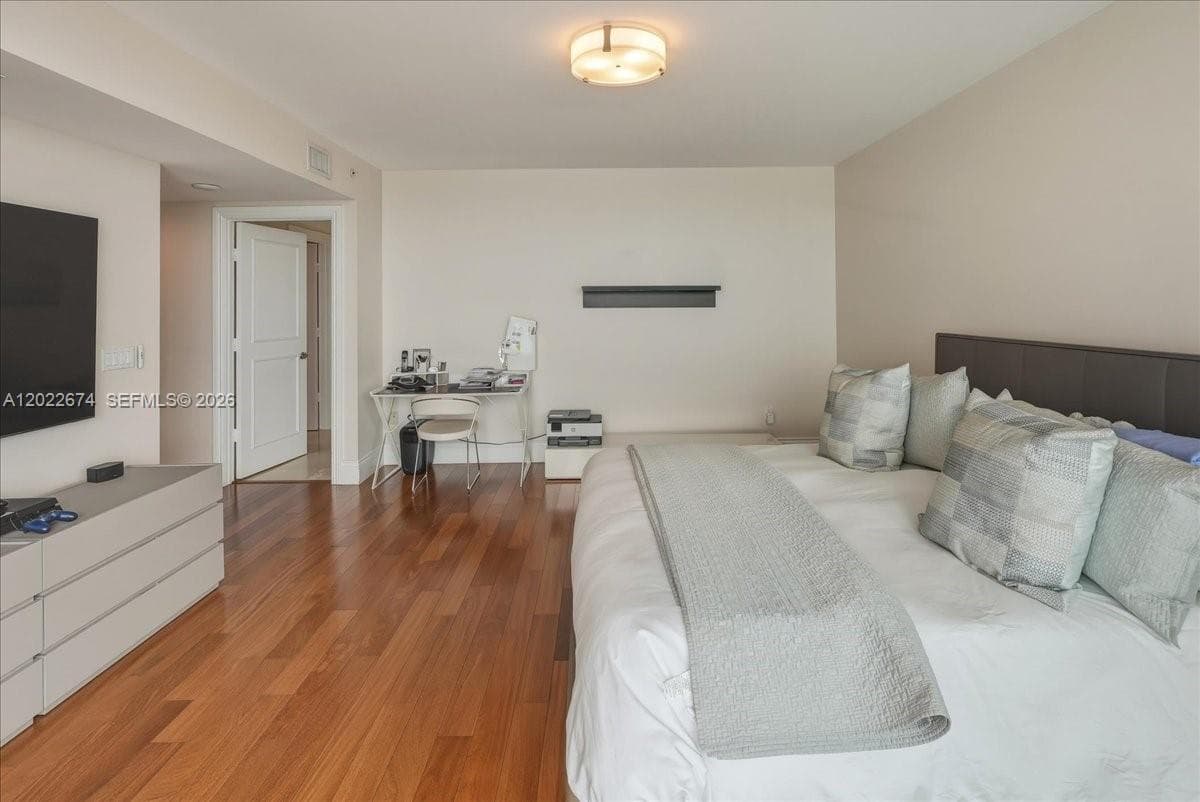 3301 NE 183rd St 2101 photo 11