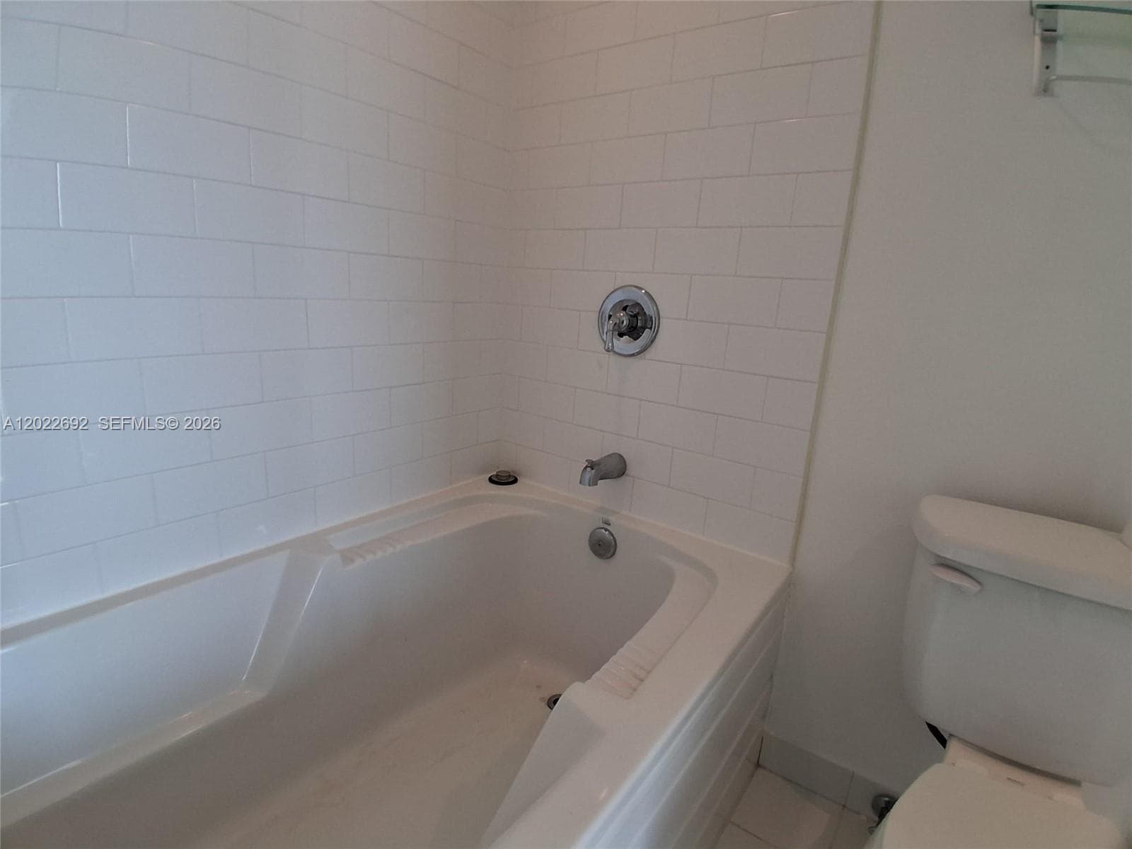 690 SW 1st Ct PHI19 photo 20