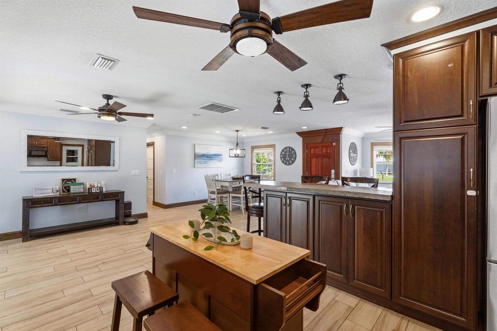 1603 SW Seagull Way photo 10