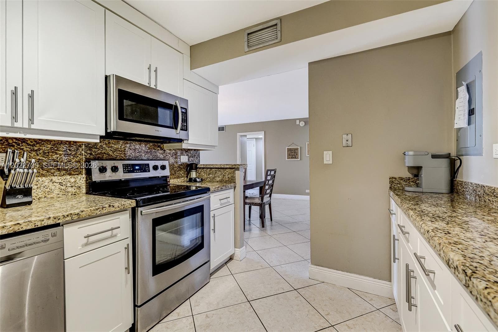 6039 Collins Ave 936 photo 13