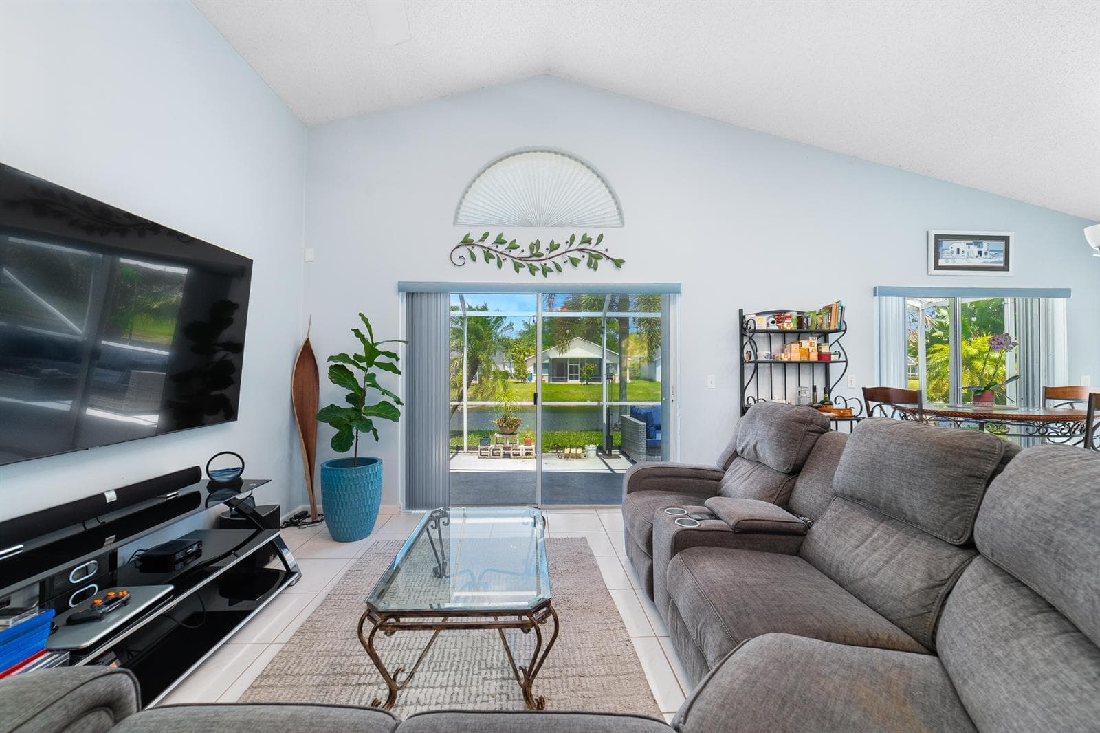 2211 Soundings Court photo 6
