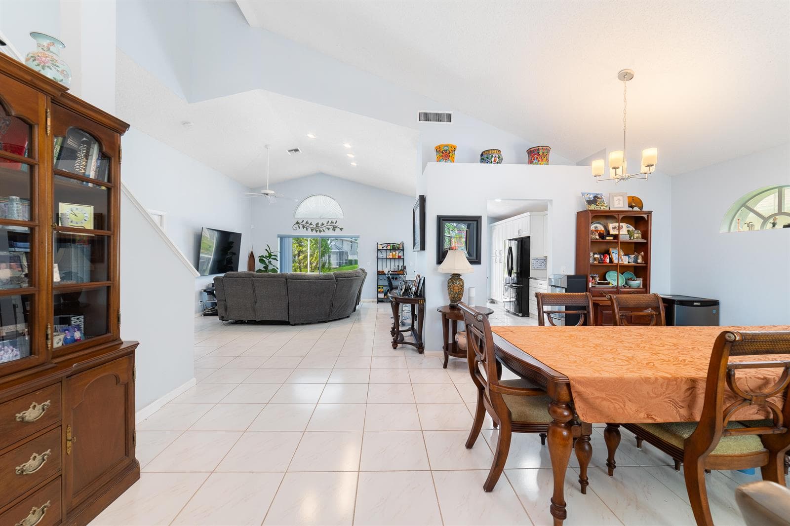 2211 Soundings Court photo 4