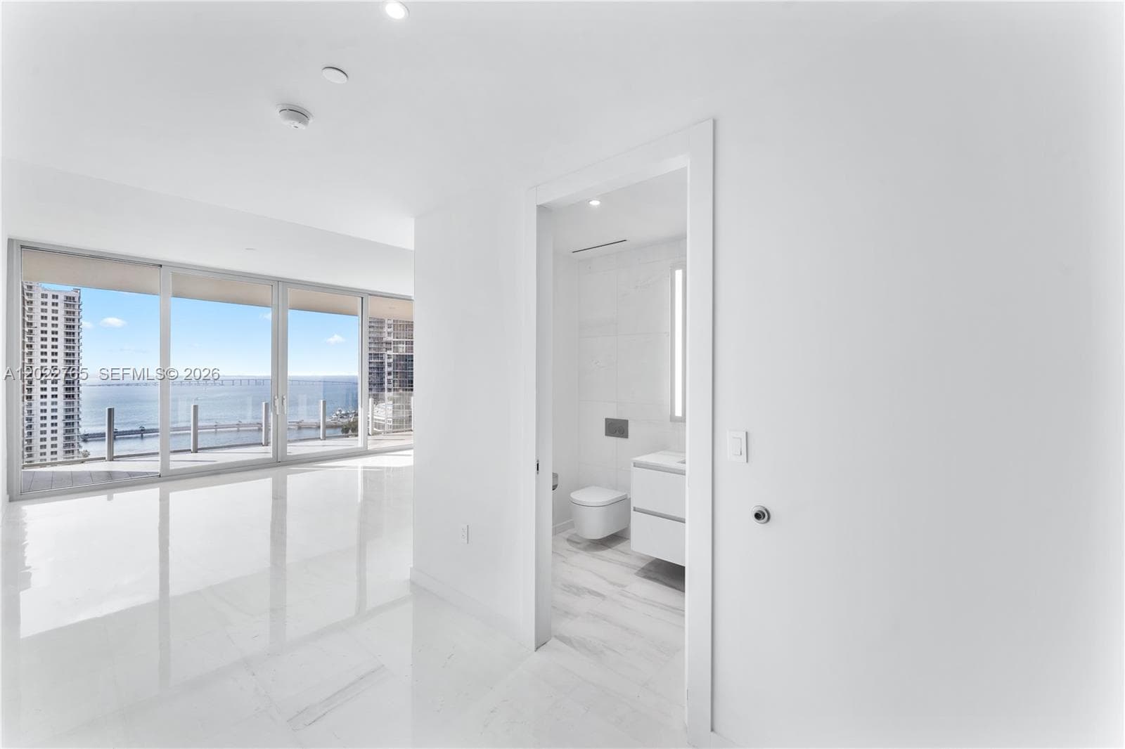 300 Biscayne Blvd Way 1802 photo 5