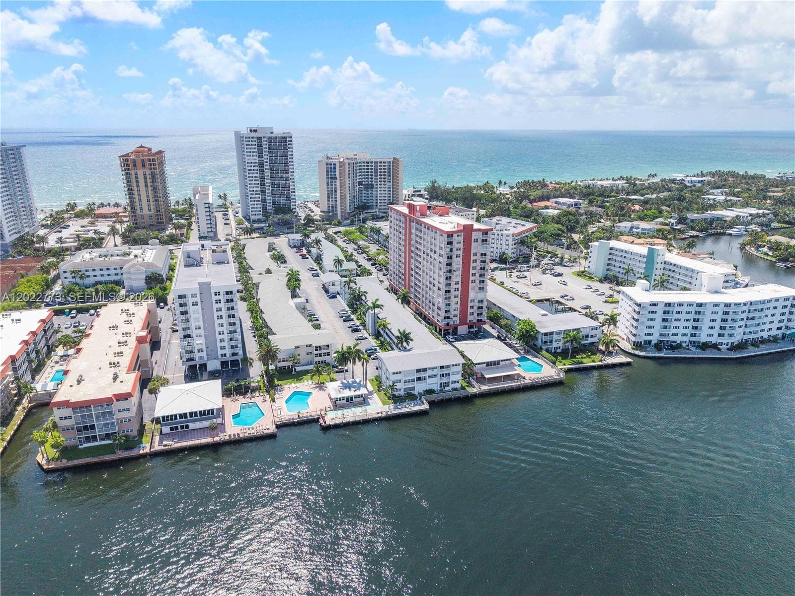 3133 Ocean Dr 318 photo 23