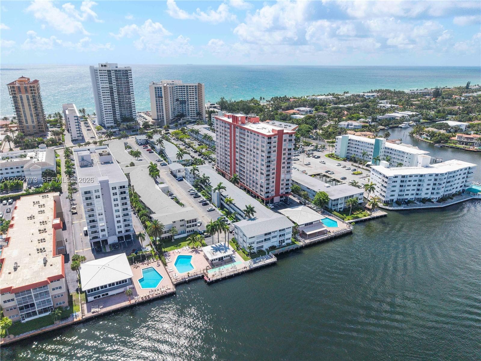 3133 Ocean Dr 318 photo 22