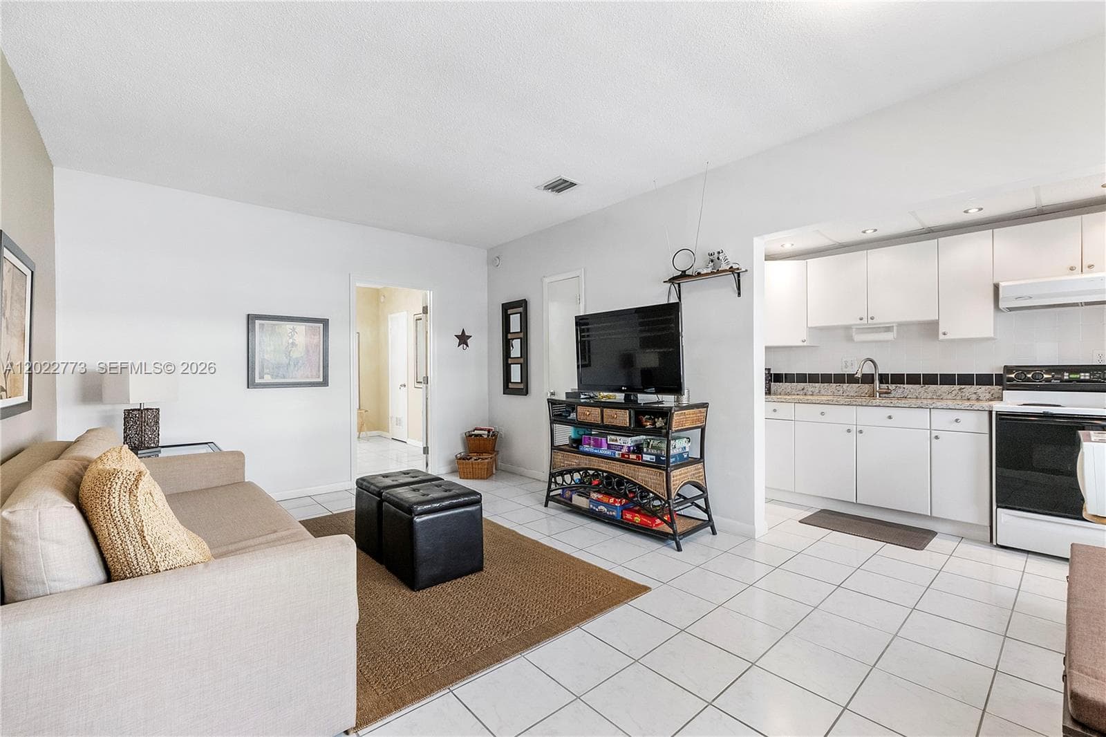 3133 Ocean Dr 318 photo 7