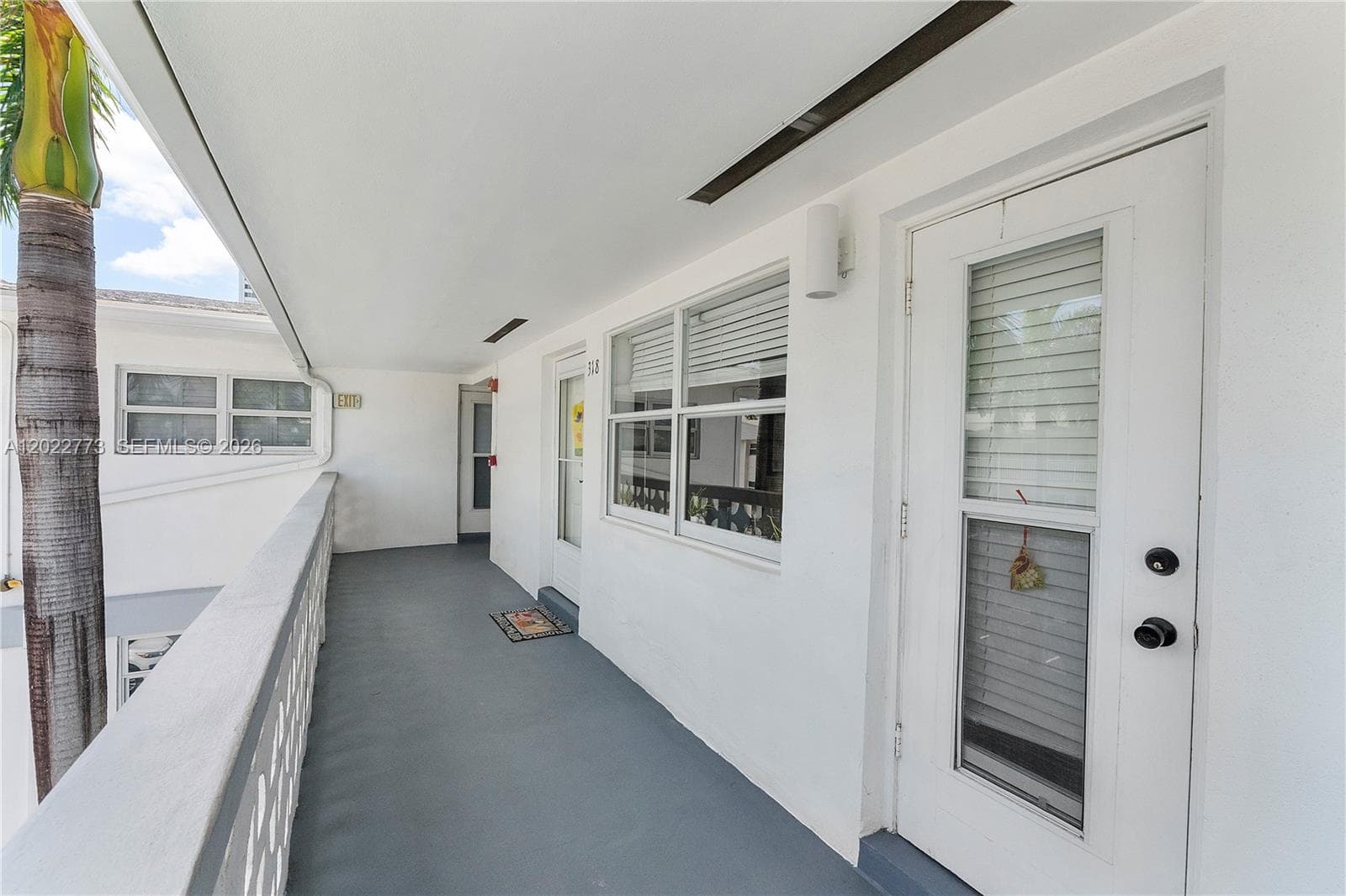 3133 Ocean Dr 318 photo 3
