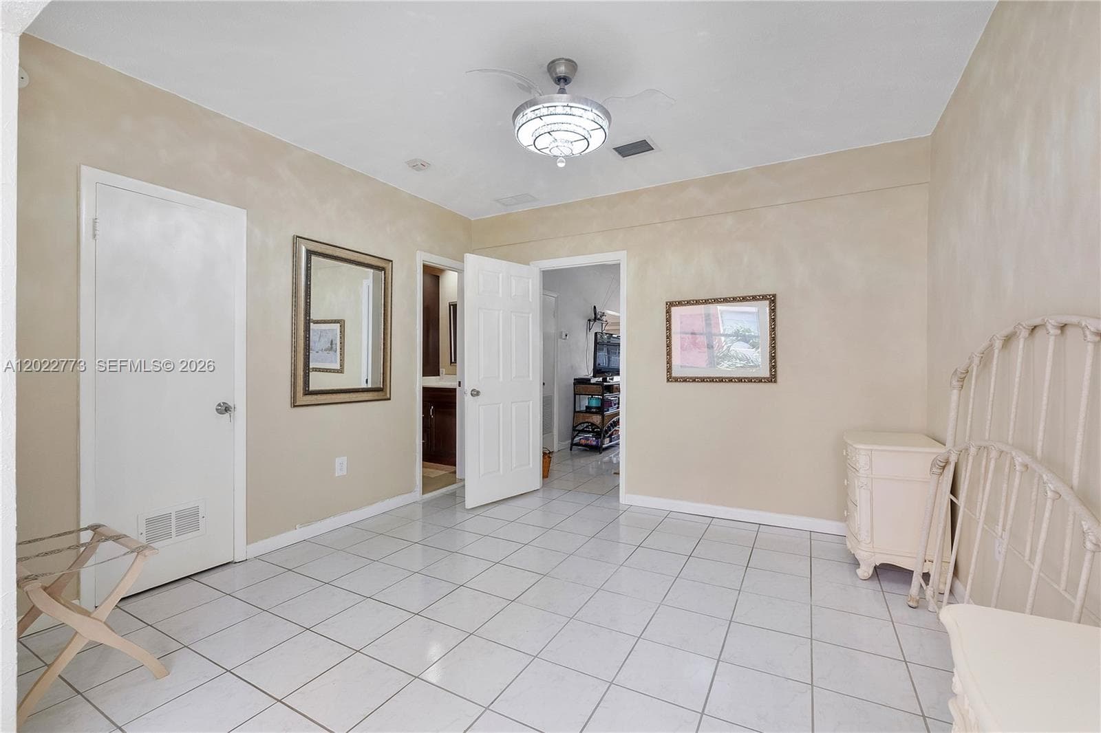 3133 Ocean Dr 318 photo 11