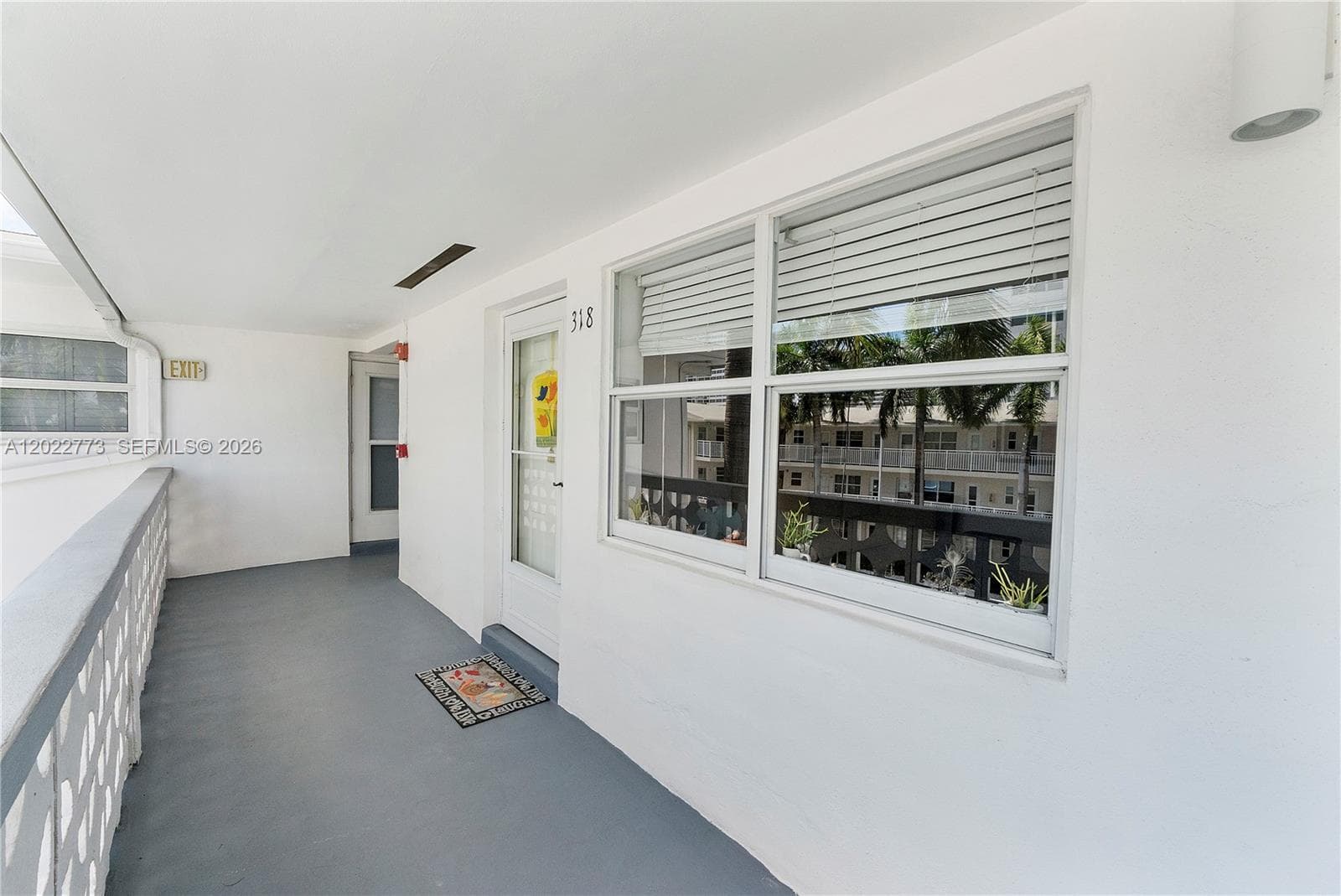3133 Ocean Dr 318 photo 4