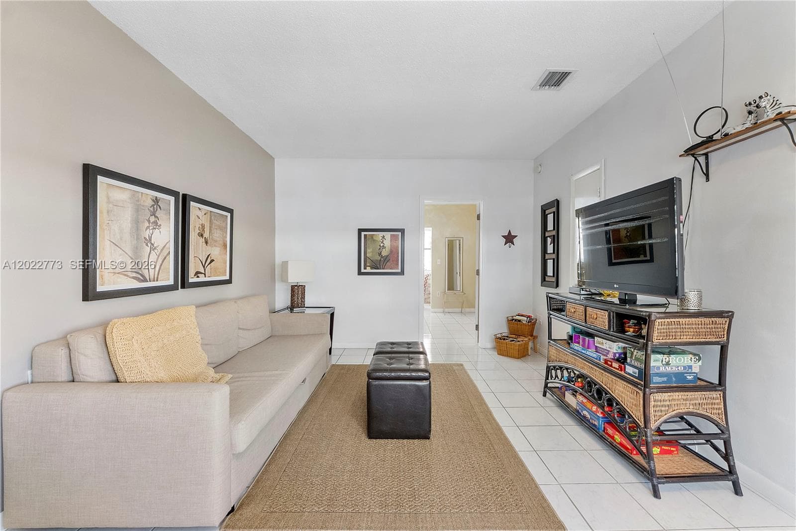 3133 Ocean Dr 318 photo 8