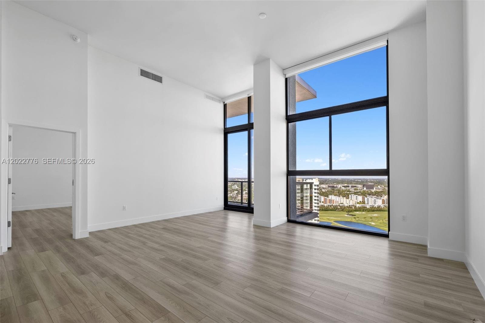 101 Diplomat Pkwy PH2703 photo 6