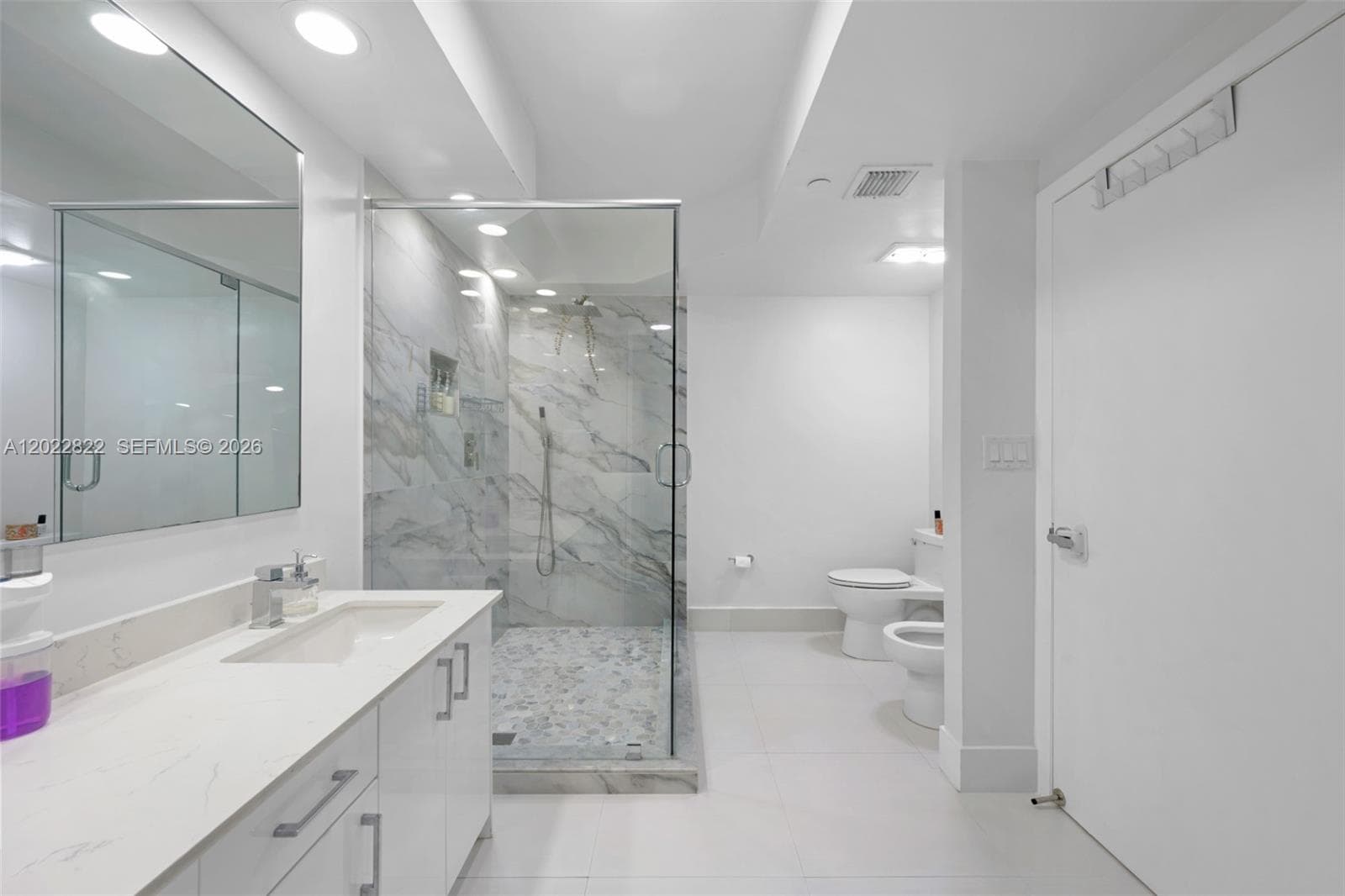 20281 Country Club Dr 2310 photo 8