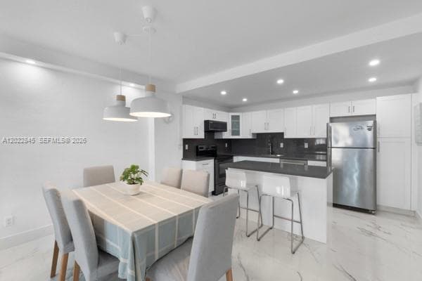 19390 Collins Ave 817 photo 6