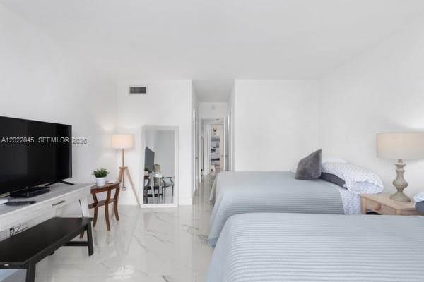 19390 Collins Ave 817 photo 17