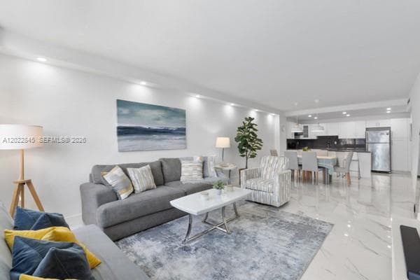 19390 Collins Ave 817 photo 14