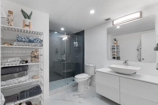 19390 Collins Ave 817 photo 11