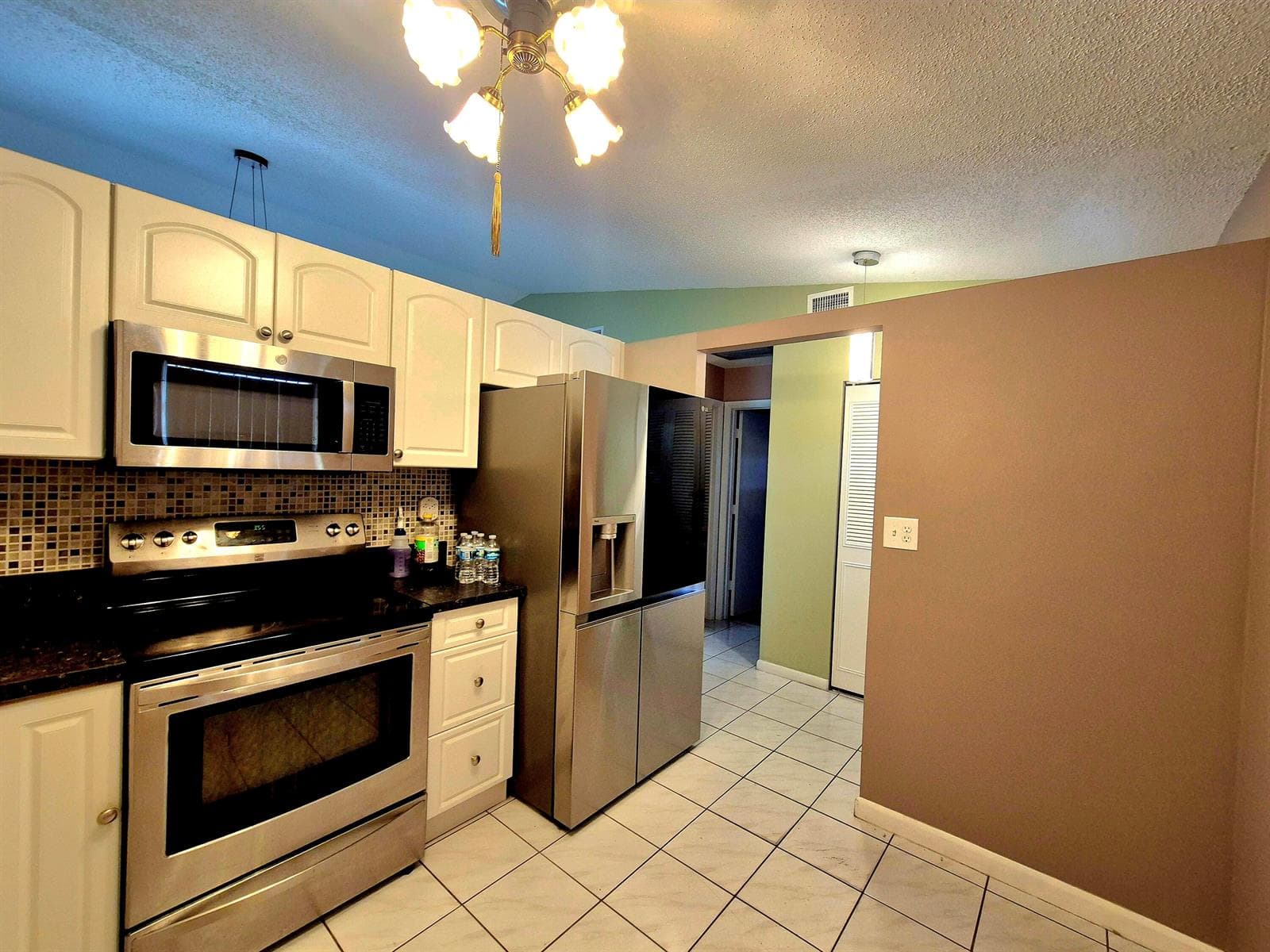 540 NW 43rd Street photo 8