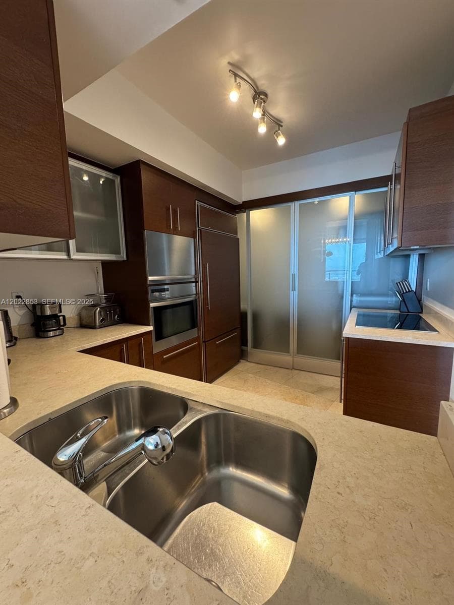 450 Alton Rd 3505 photo 9