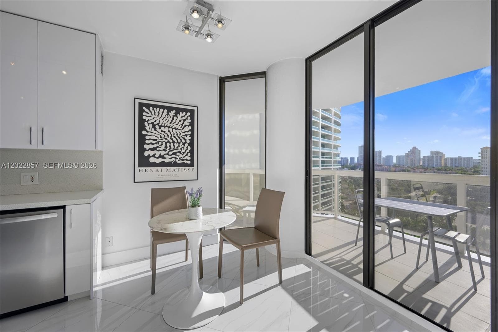 20185 Country Club Dr 1104 photo 10