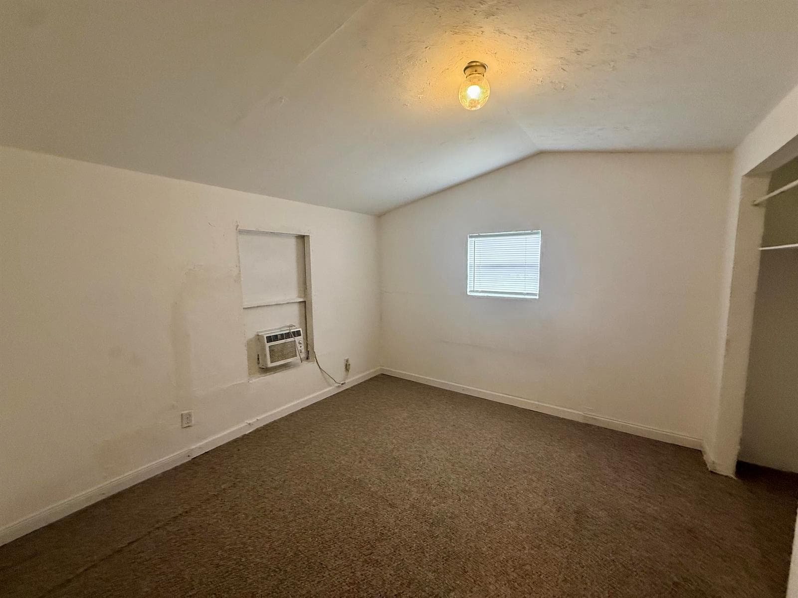 4870 Canal Road 4870 photo 6