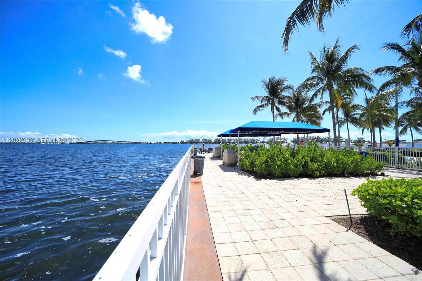 2101 BRICKELL 410 photo 23
