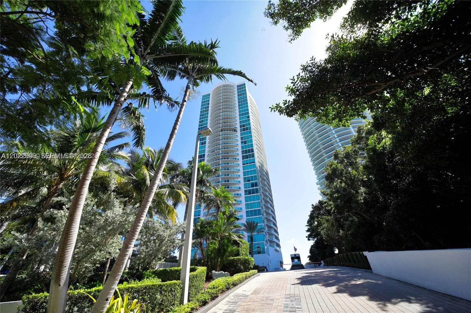 2101 BRICKELL 410 photo 12