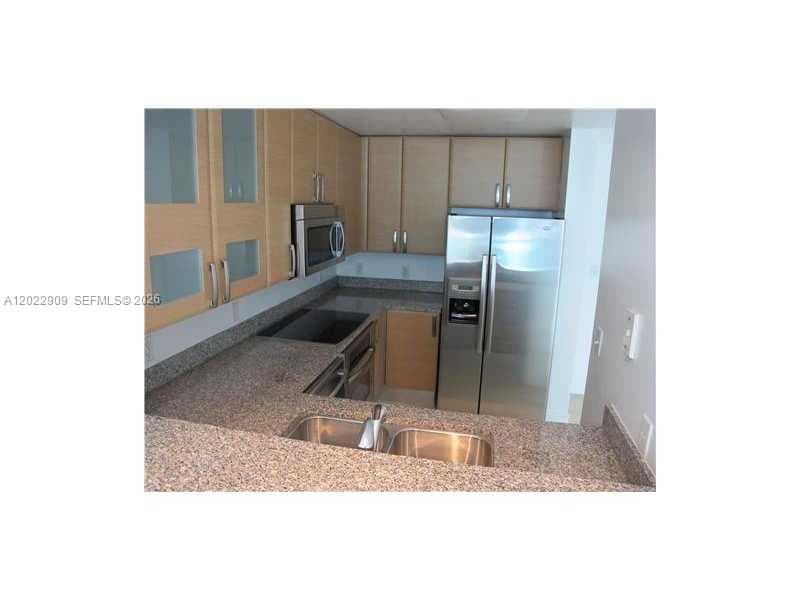 2101 BRICKELL 410 photo 7