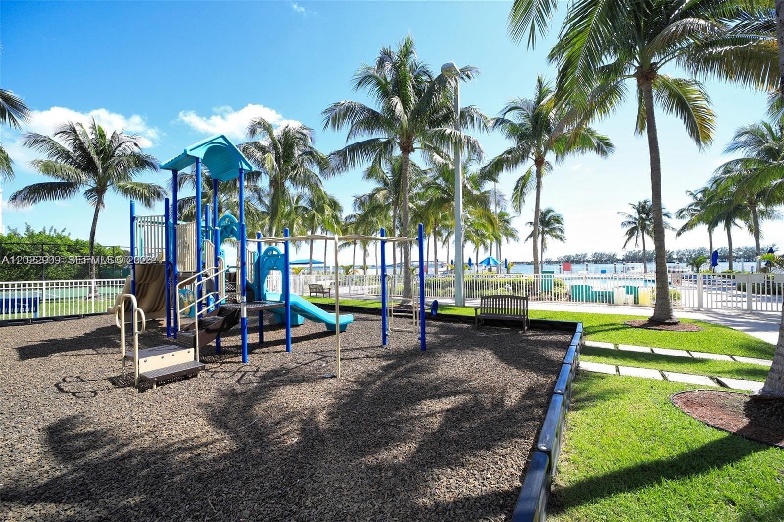 2101 BRICKELL 410 photo 25