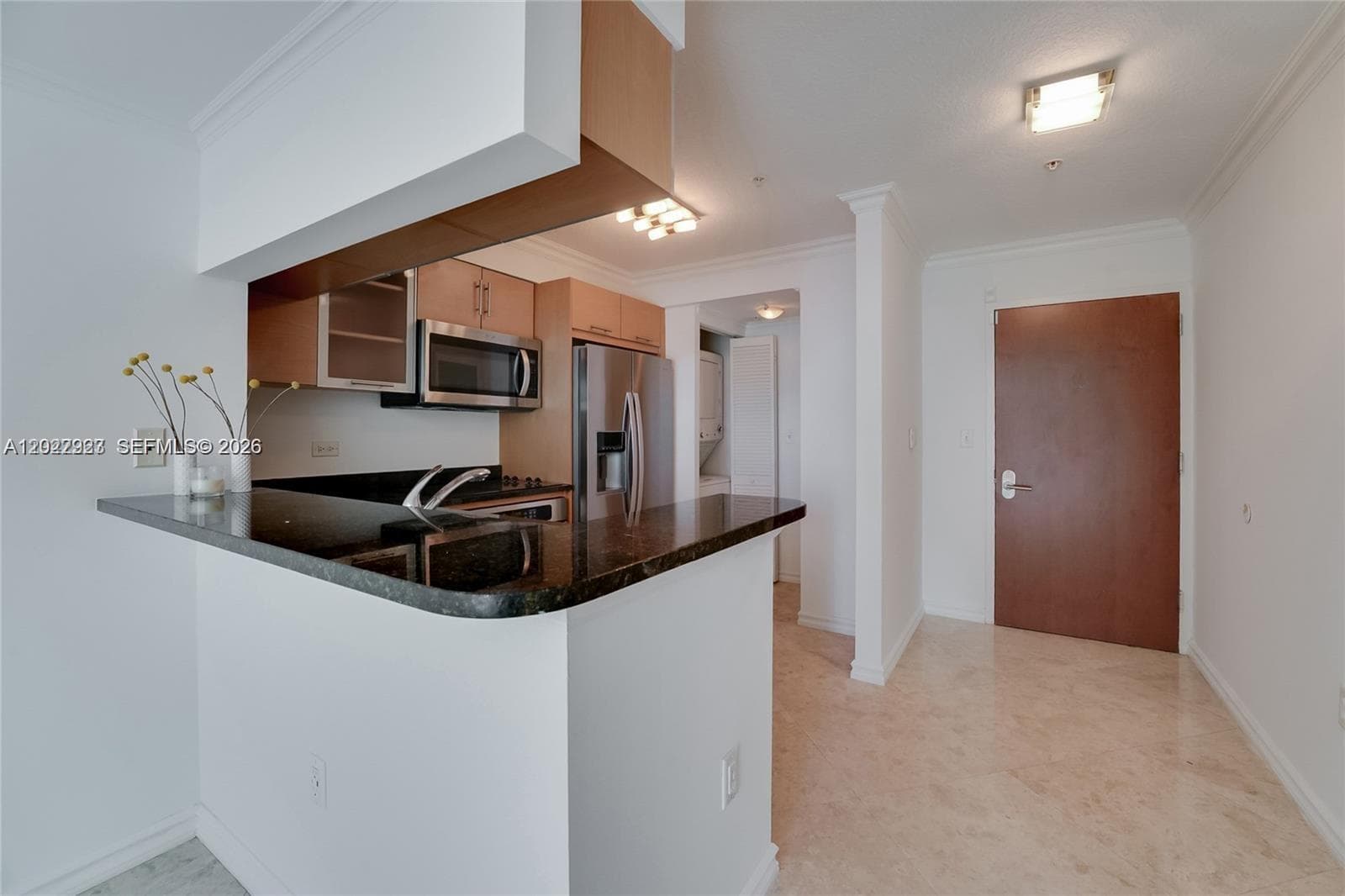 31 SE 5th St 3306 photo 9
