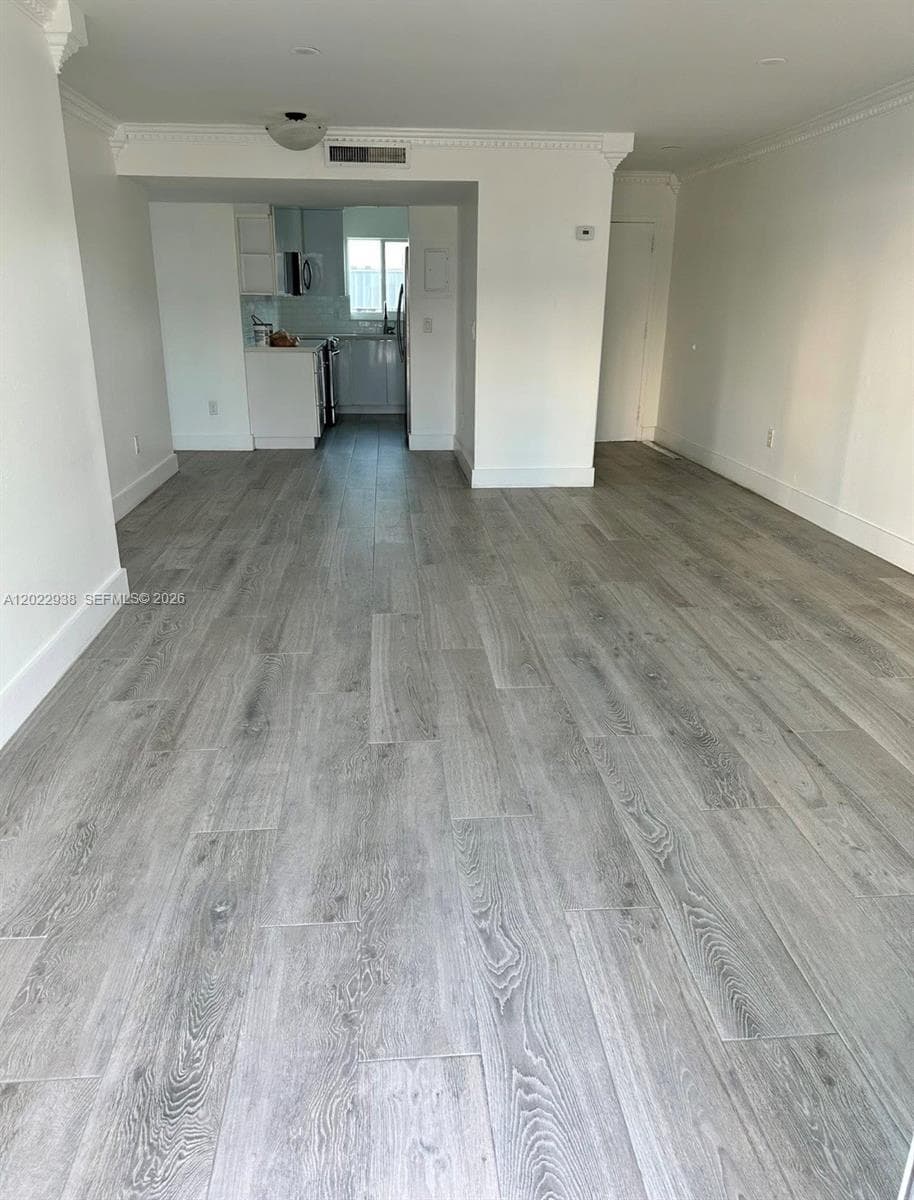 3601 170th St 409 photo 20