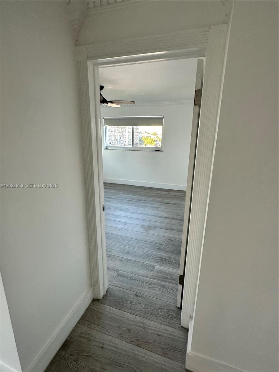 3601 170th St 409 photo 15