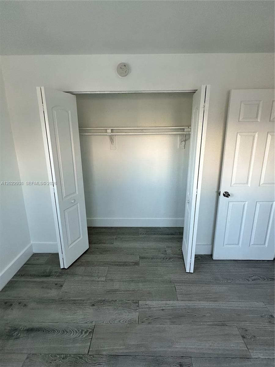 3601 170th St 409 photo 11