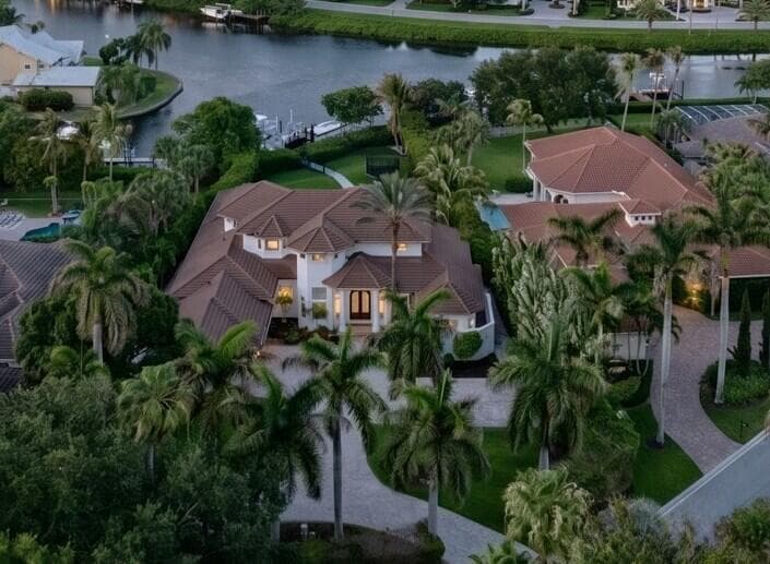 8709 SE Compass Island Way 3