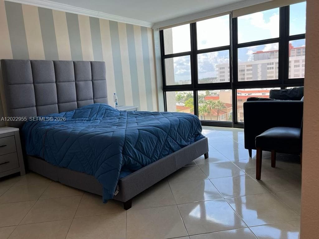 2017 Ocean Dr 808 photo 15