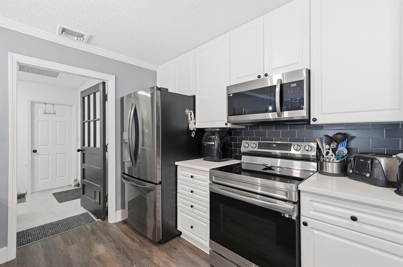 5470 Toronto Road photo 9