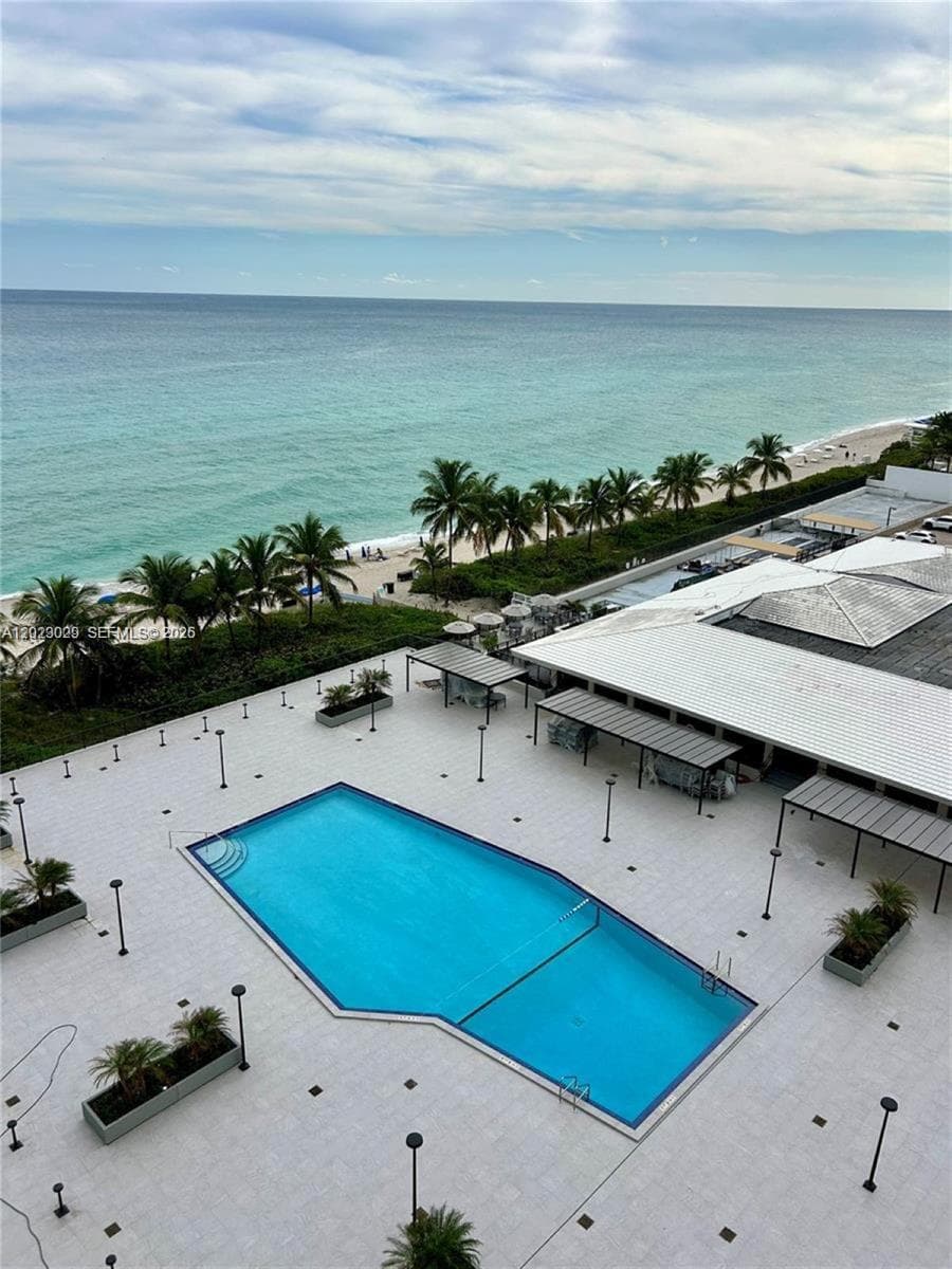 1950 Ocean Dr 8K photo 18