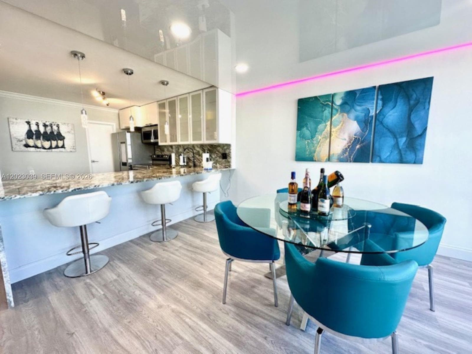 2017 Ocean Dr 1107 photo 6