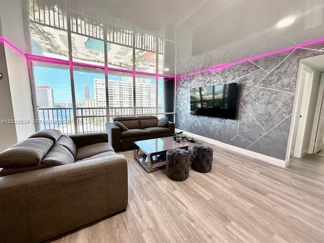 2017 Ocean Dr 1107 photo 12