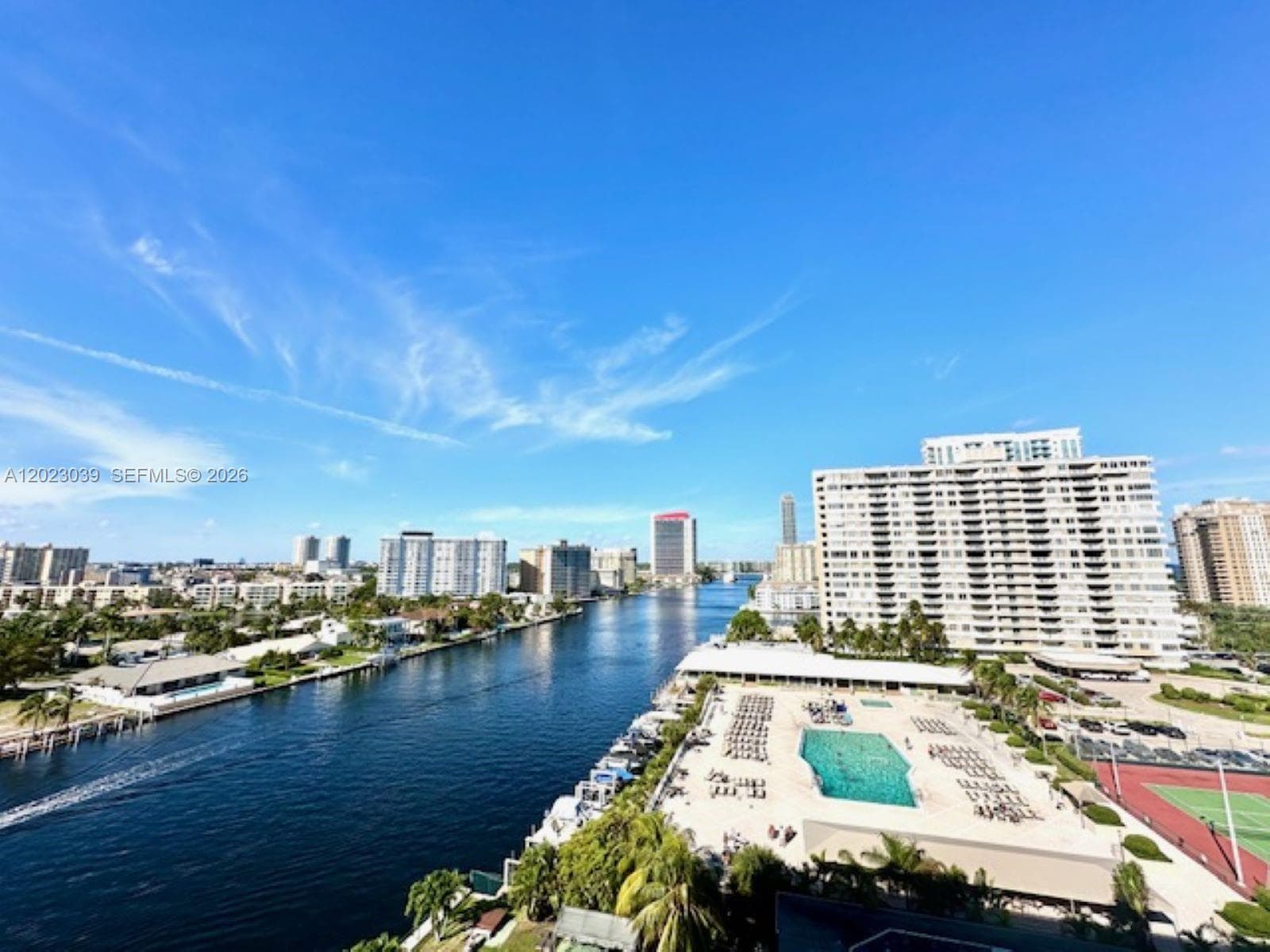 2017 Ocean Dr 1107 photo 1