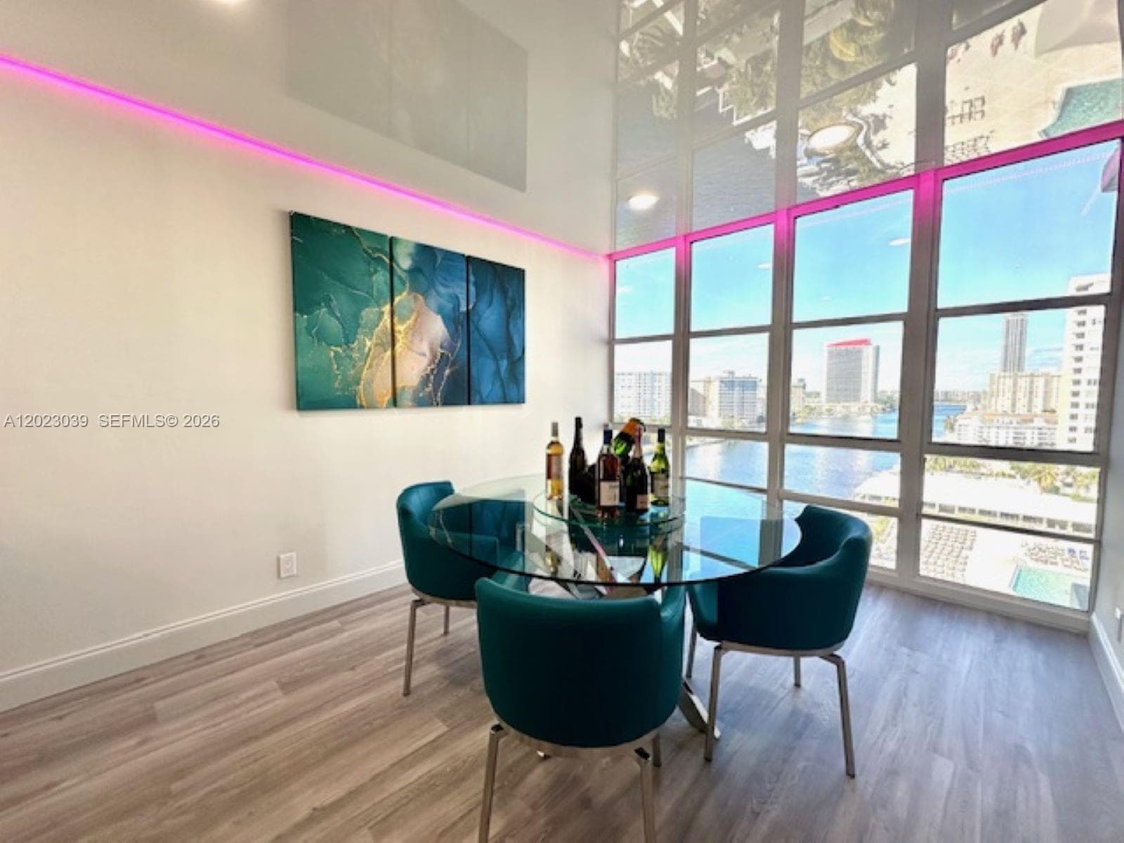 2017 Ocean Dr 1107 photo 5