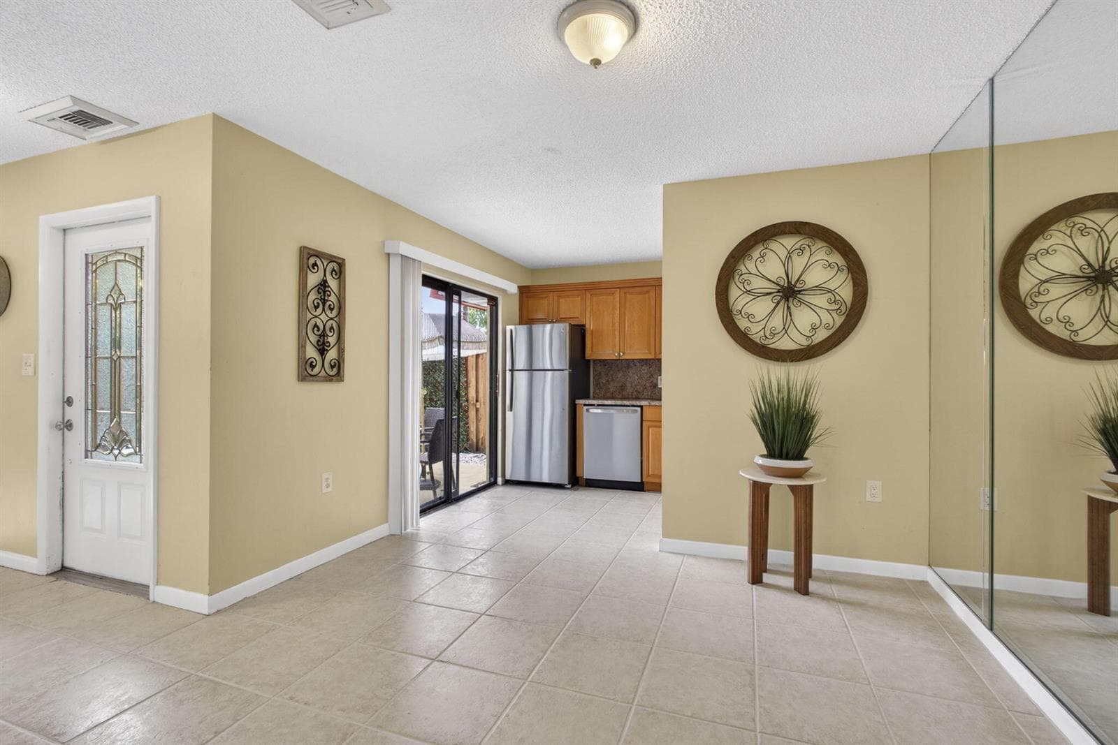 3345 Meridian Way N C photo 15