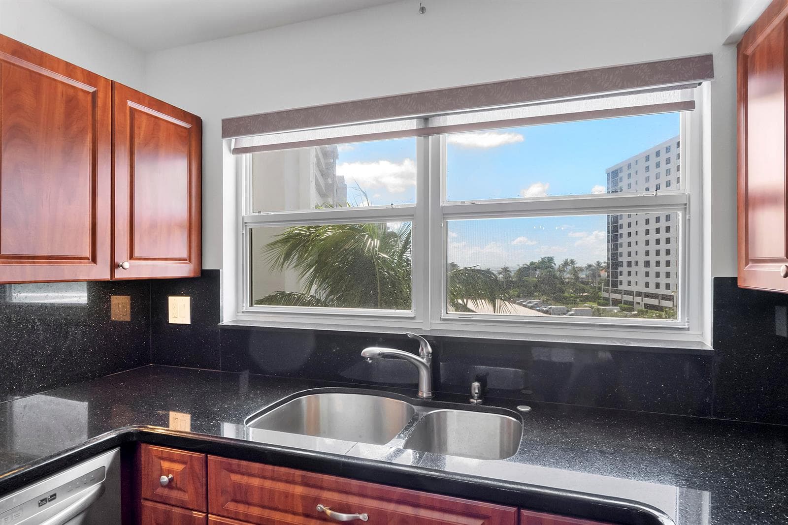 3310 S Ocean Boulevard 528-d photo 5