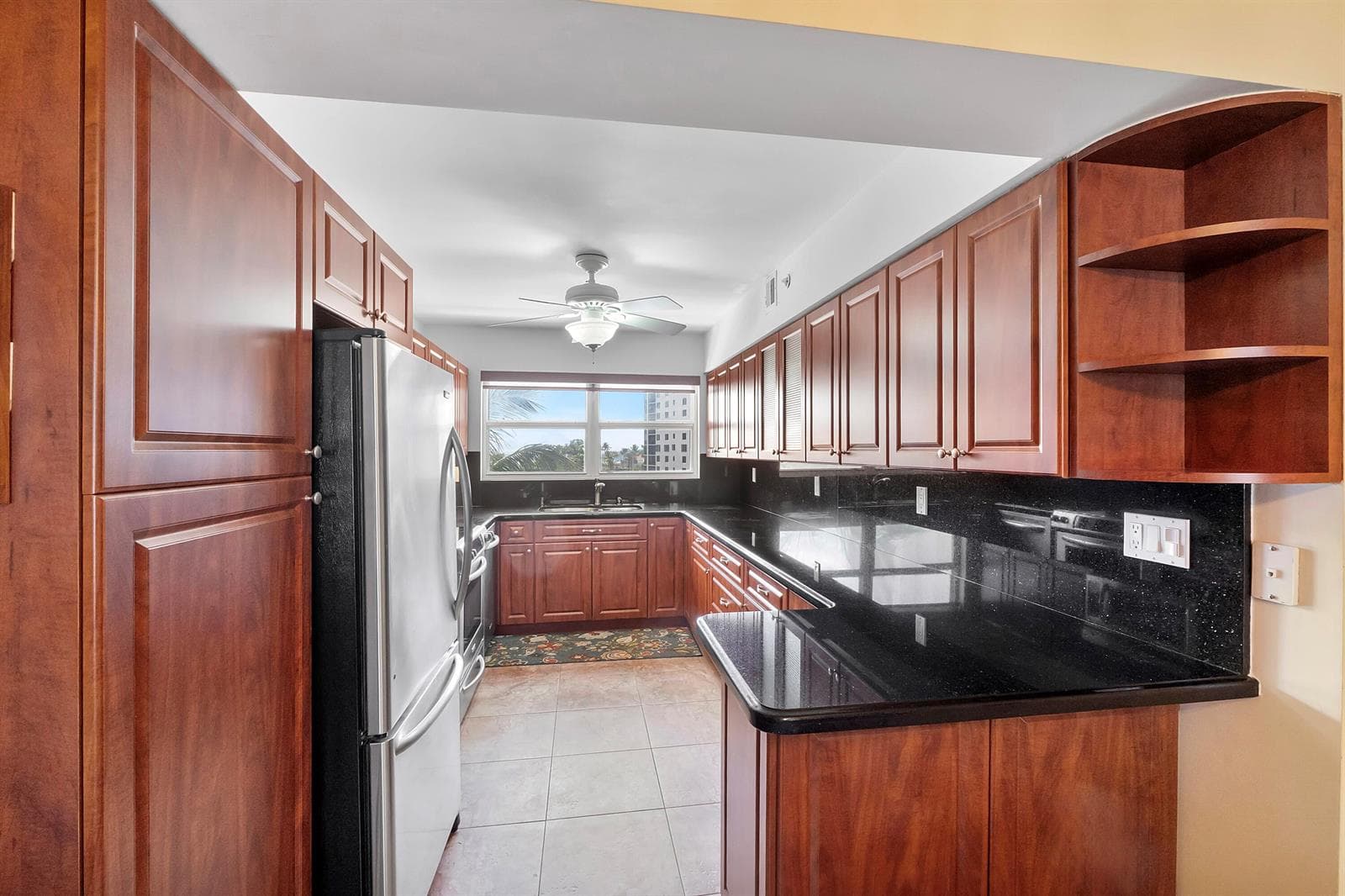 3310 S Ocean Boulevard 528-d photo 4