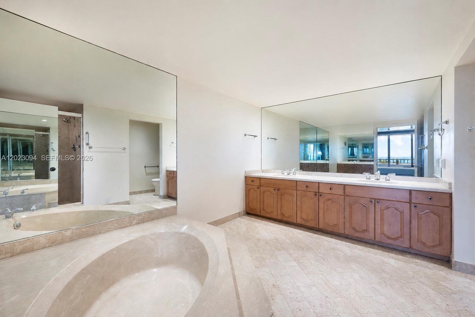 11113 Biscayne Blvd 751 photo 12