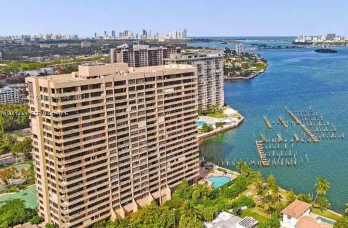 11113 Biscayne Blvd 751 photo 22