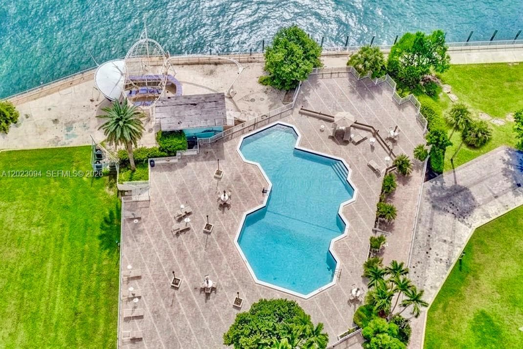 11113 Biscayne Blvd 751 photo 15