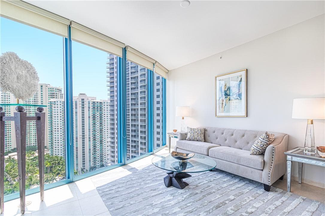 333 Las Olas Way 2608 photo 3